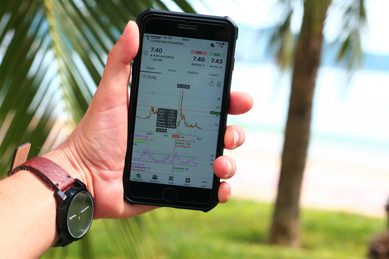 Vedanta Shares Surge Over 2% on Second Interim Dividend Announcement for FY26